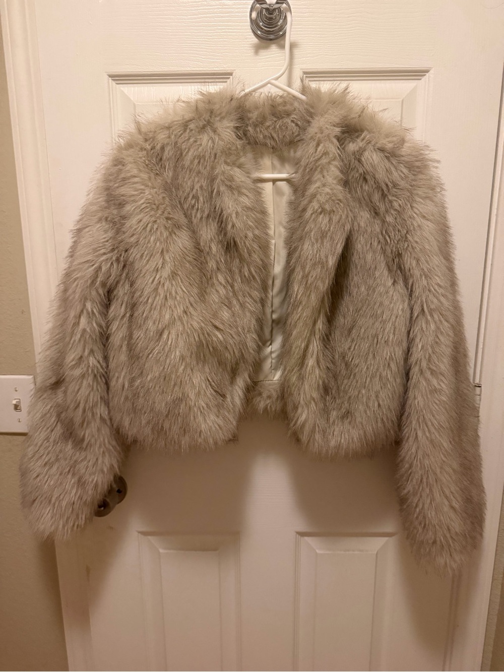 SHEIN Cream Faux Fur Crop Jacket
